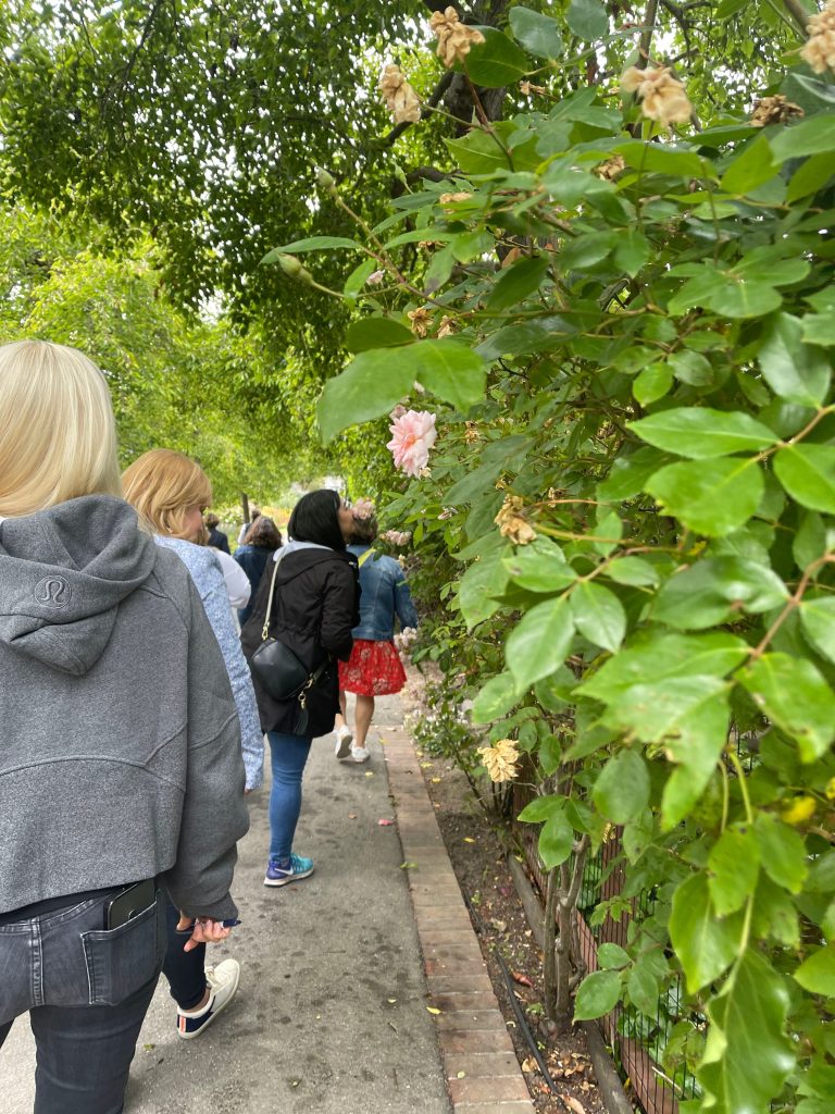 A team walking up the trail to the barn